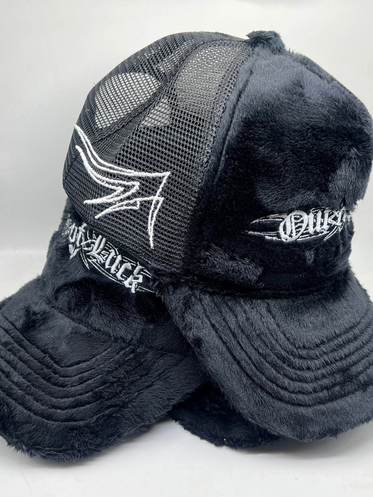 FUZZY TRUCKER HAT