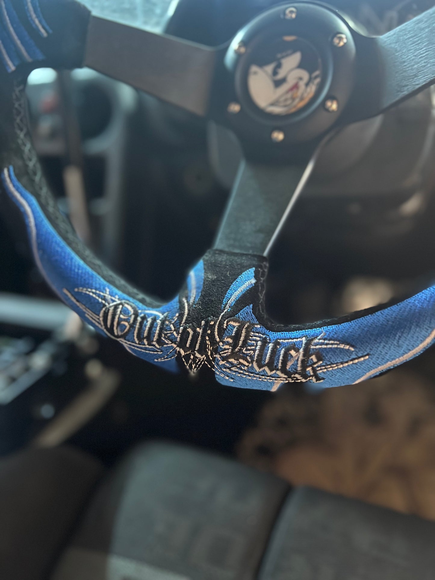 OOL STEERING WHEEL